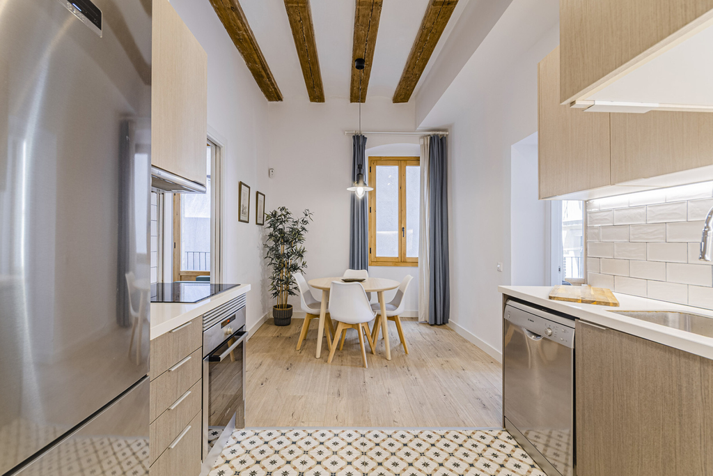 Excellent renovated apartment in the best area of El Born
