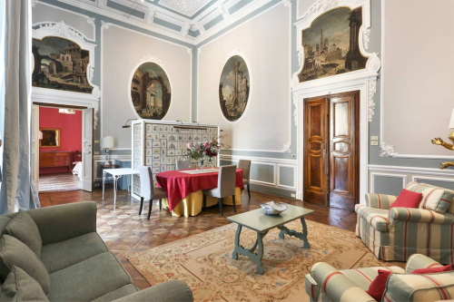Stunning apartment in the heart of Florence 42966