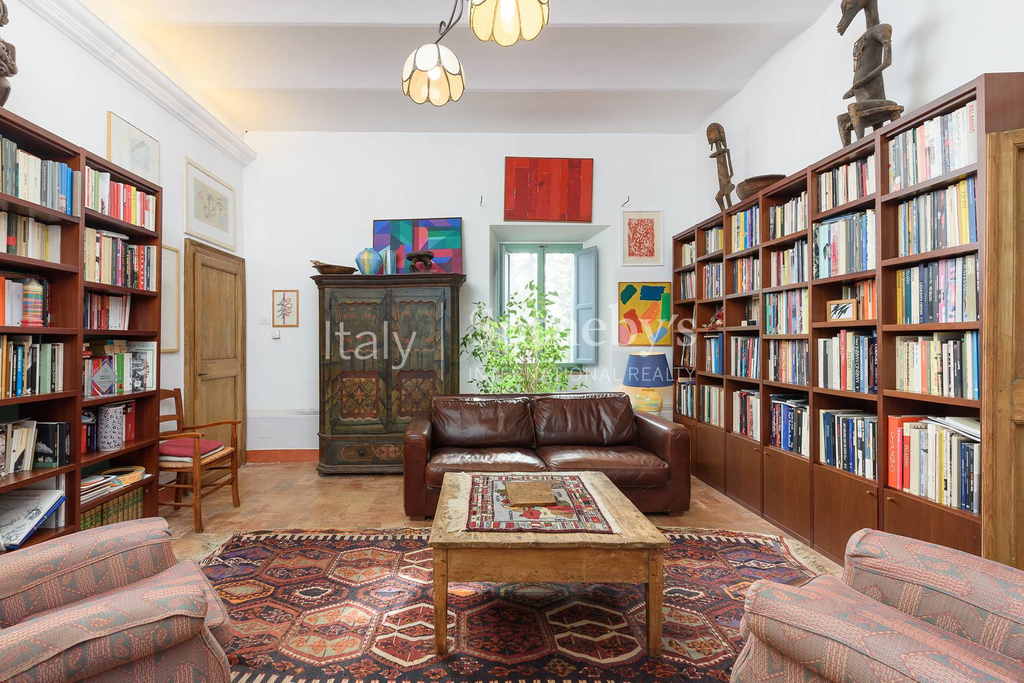 Restored country house in historic hamlet near Todi