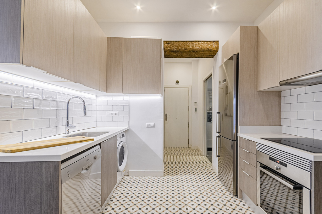Excellent renovated apartment in the best area of El Born