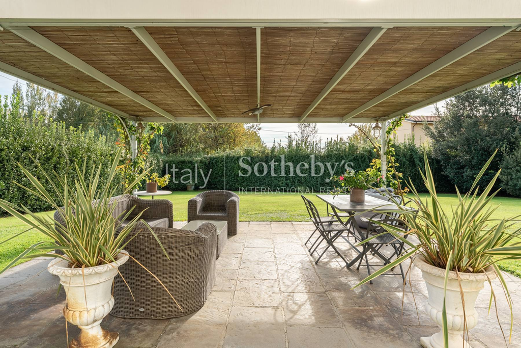 Charming Liberty-style Villa on the hills of Lucca