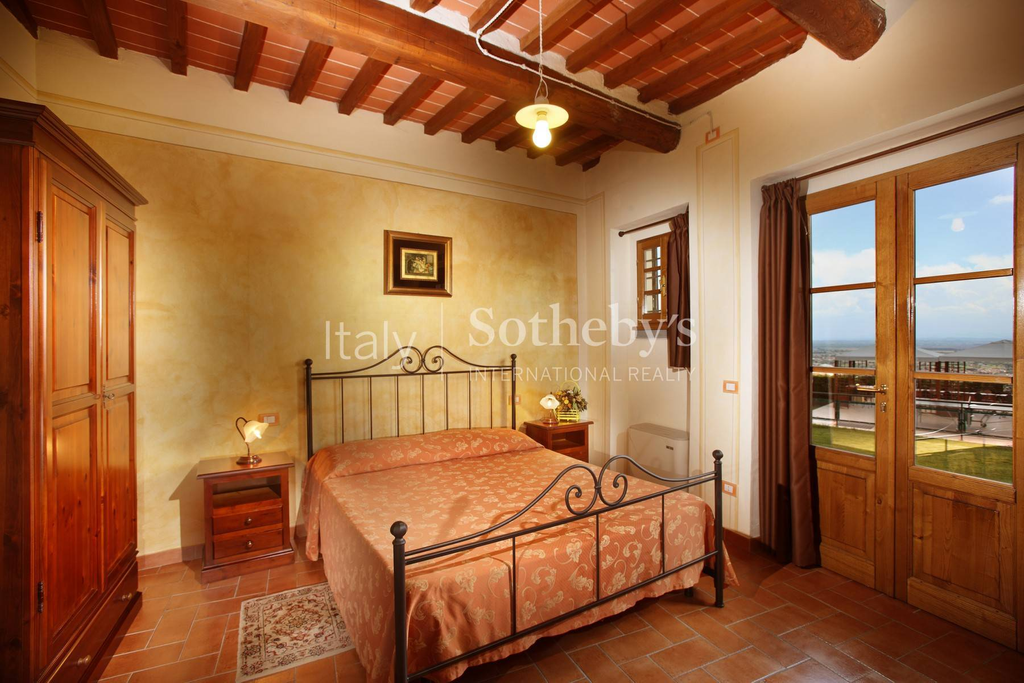 Exclusive villa in the heart of Tuscany