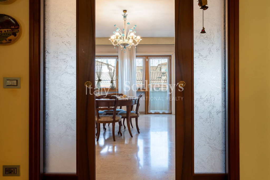 Penthouse overlooking St. Peter’s Dome in Prati area