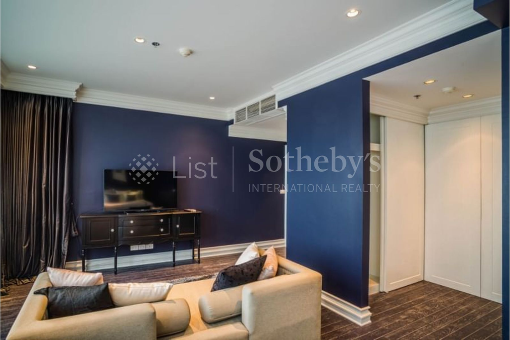 The Emporio Place on Sukhumvit 24 close to BTS Phrom Phong.