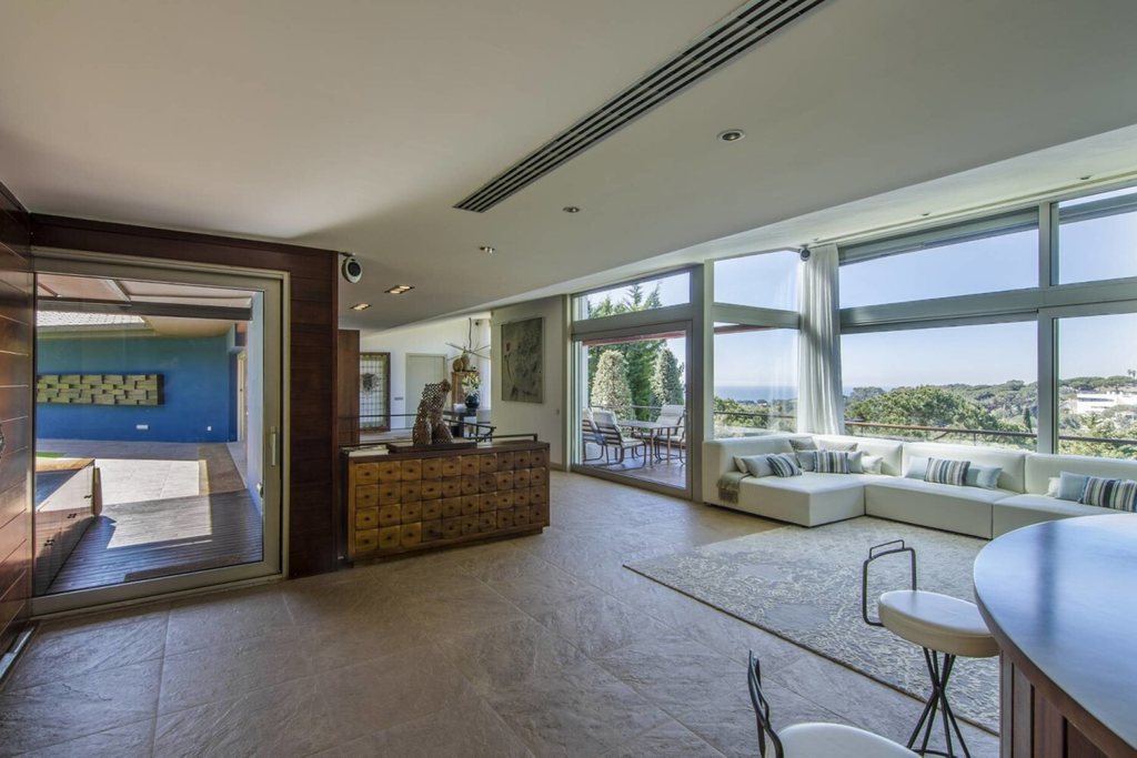 Luxurious property in exclusive residential area of Maresme, Barcelona.