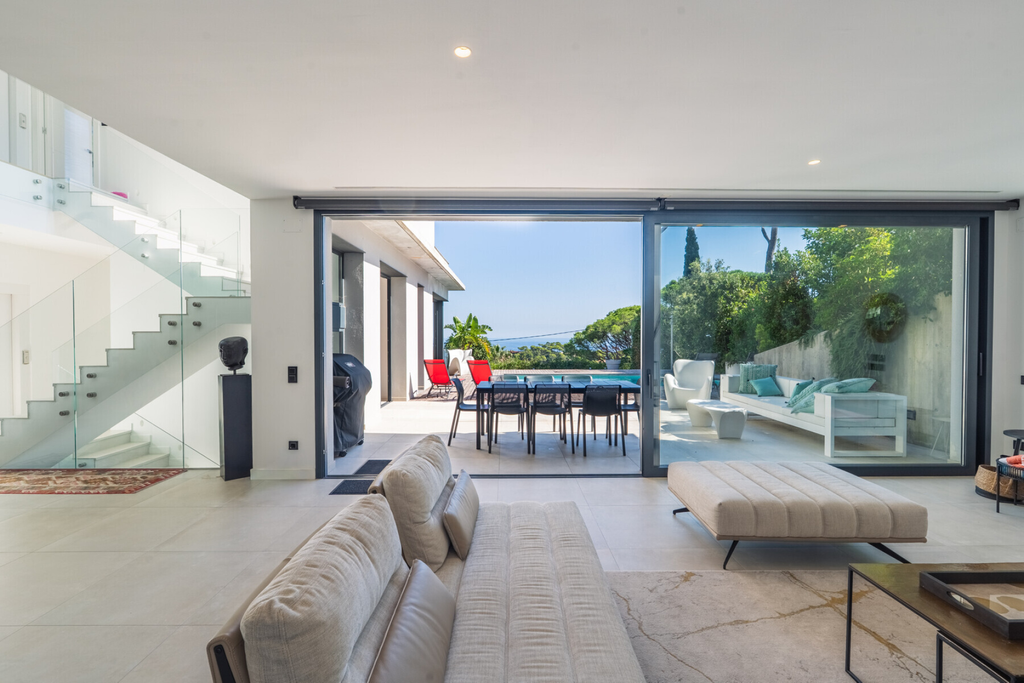 Spectacular modern house with sea views between Begur and Sa Tuna