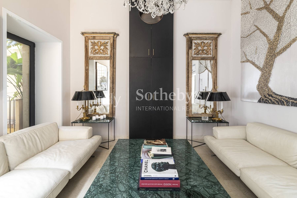 Exclusive apartment in Noto with panoramic view