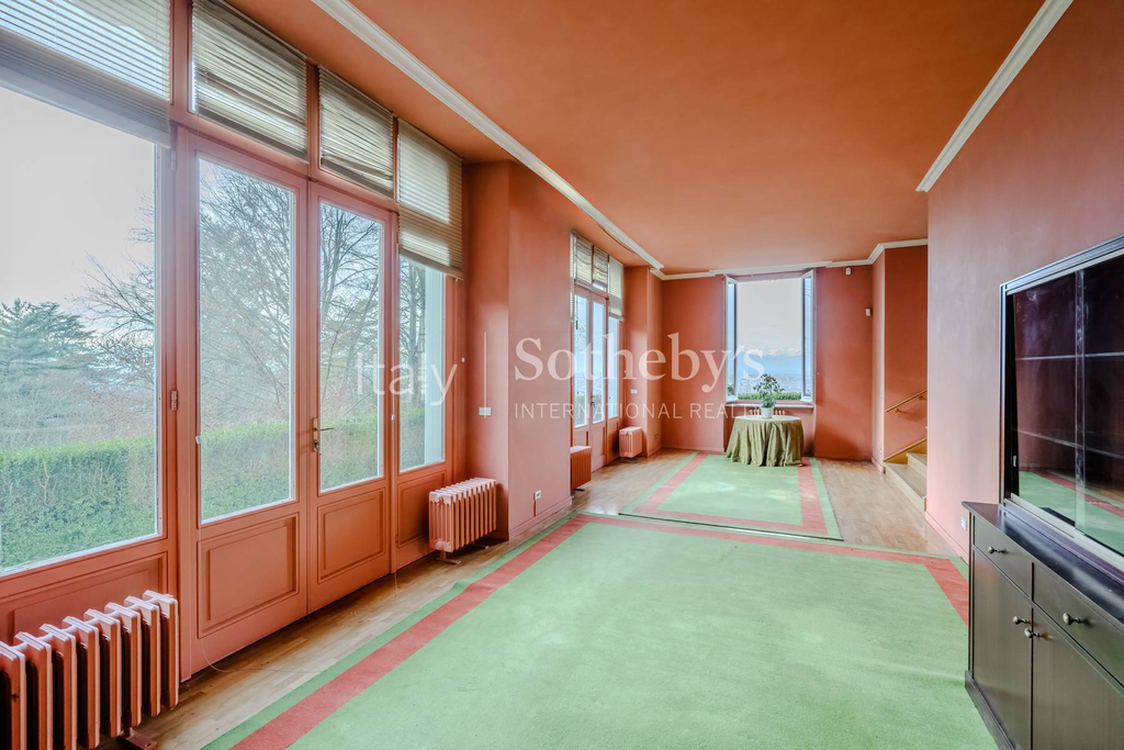 Apartment with Garden and Views over the Turin Hills