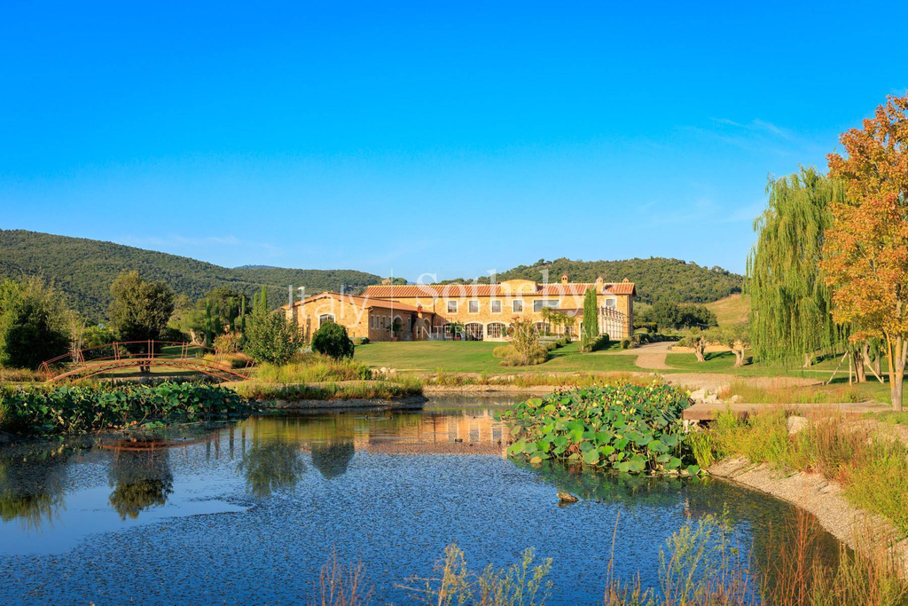 Incomparable Estate in the Tuscan countryside