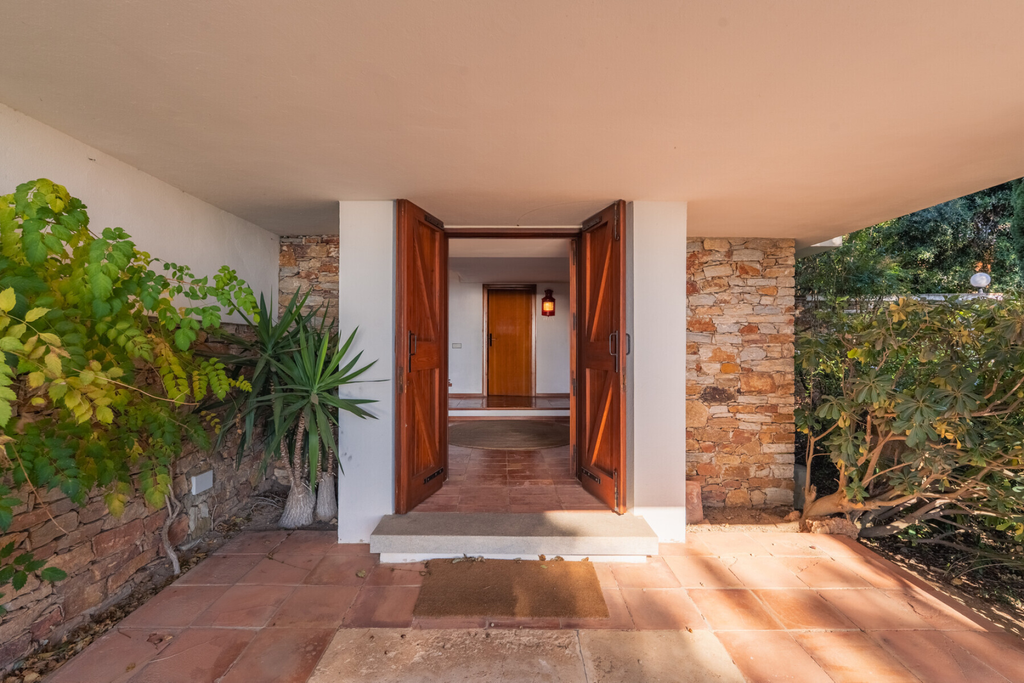 Mediterranean house with large plot and views in Aiguablava Begur