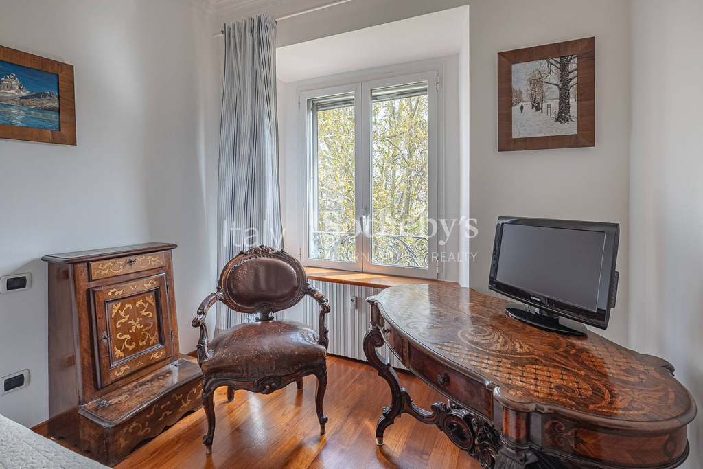 Refined apartment in the heart of Milan’s historic center