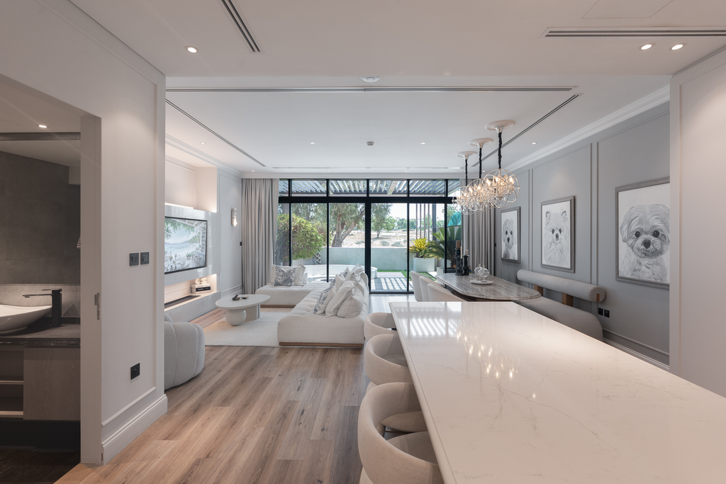 Современная вилла с уникальными элементами в Jumeirah Golf Estates, Дубай
