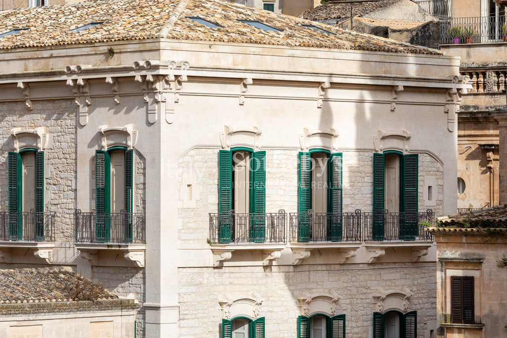 Prestigious palace overlooking Modica Cathedral