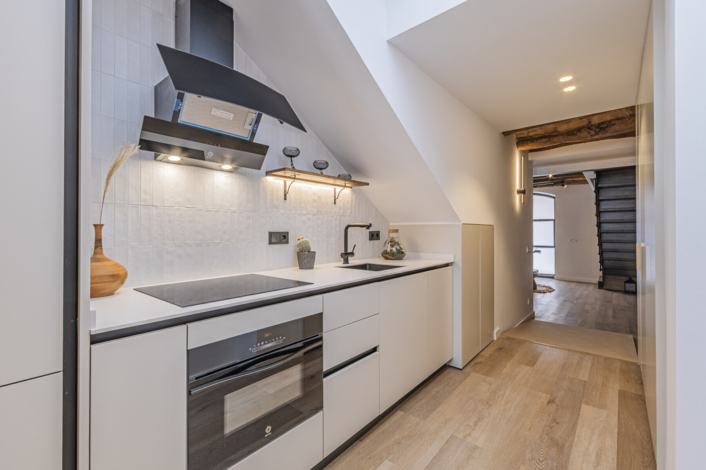 A new construction oasis in the heart of the Sants district
