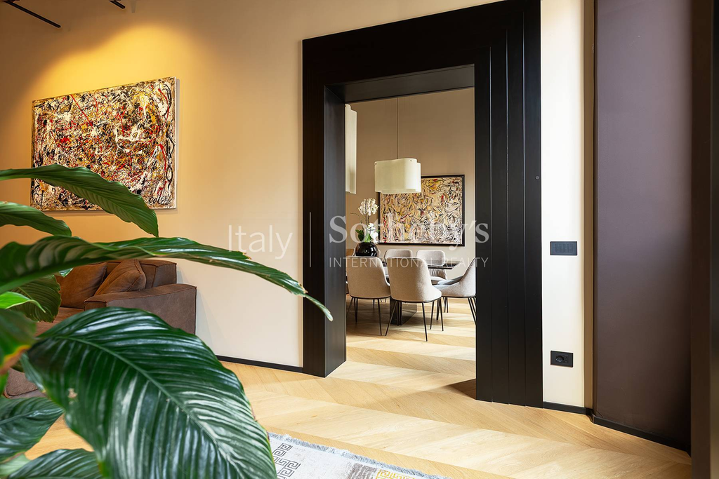 Luxury Apartment Overlooking Piazza di Spagna