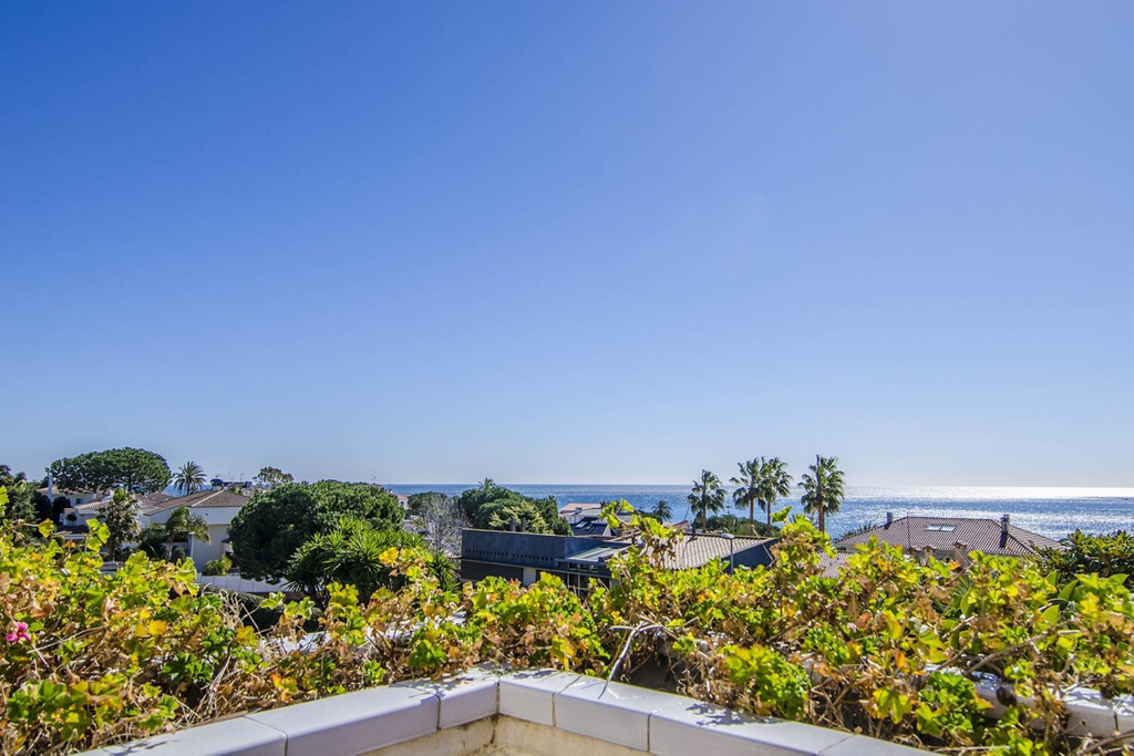 Garden Villa with Sea Views in Can Teixidó