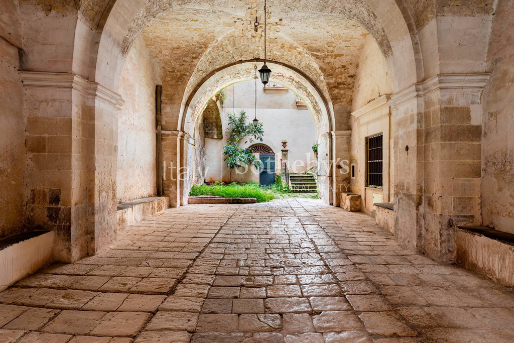 Очаровательные апартаменты в историческом центре Модики