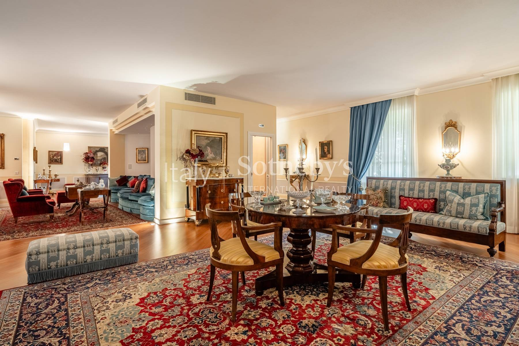 Exclusive villa on the hills of Lucca