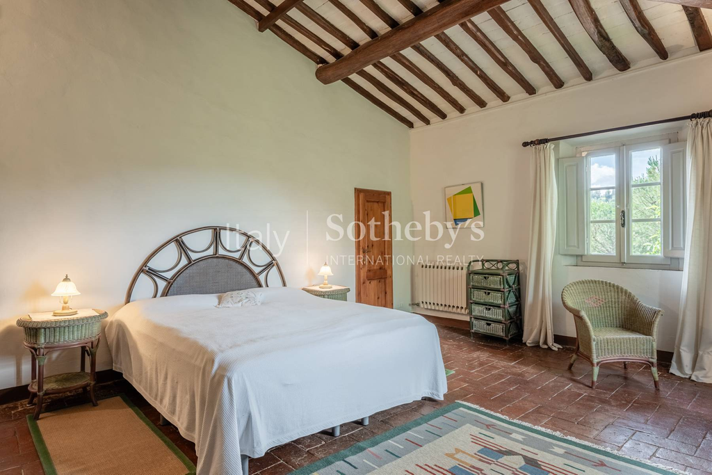 Villa La Dolce Vita: Tuscan Retreat with pool and views
