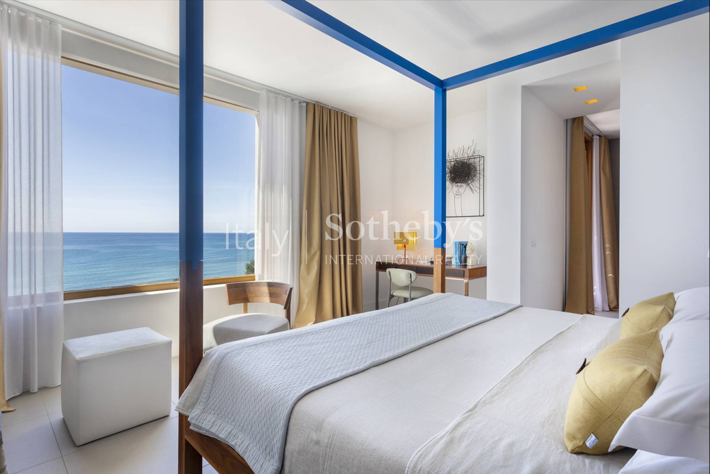 Prestigious Seaside Residence Surrounded by Nature in Sciacca