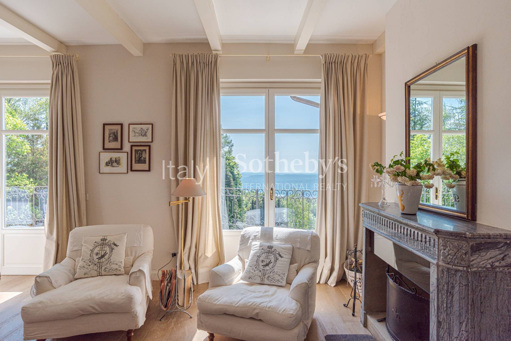 Sophisticated period villa