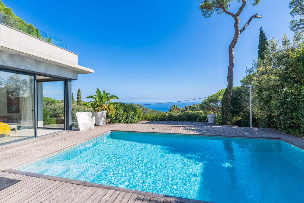 Spectacular modern house with sea views between Begur and Sa Tuna