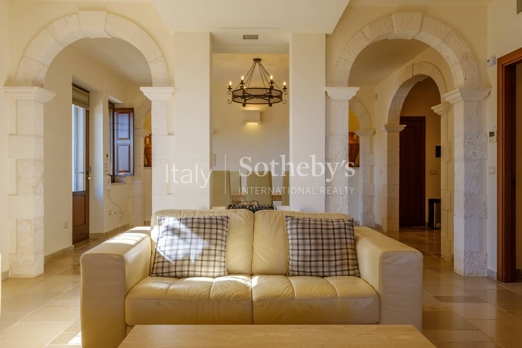 Elegant estate with panoramic view