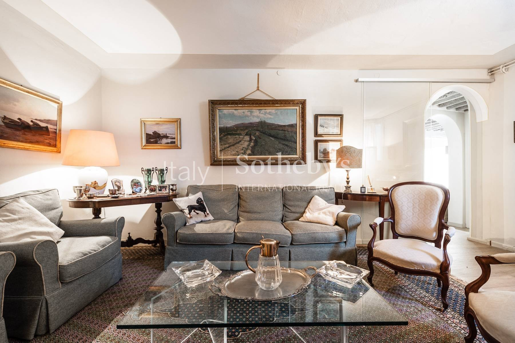 Enchanting historic residence in the Pisan countryside