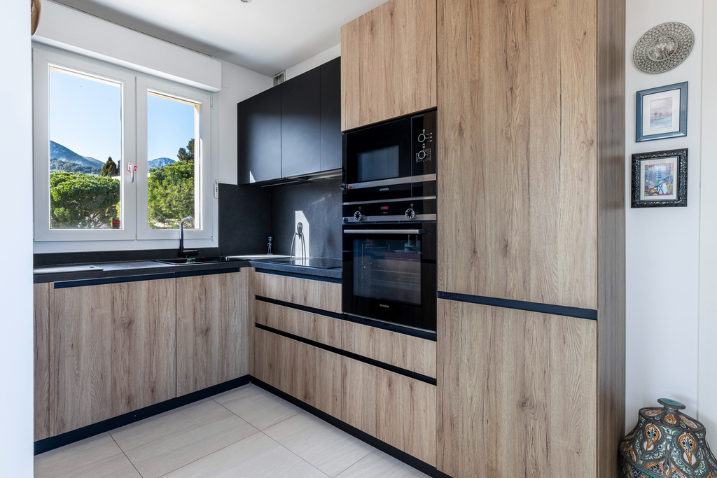 Menton luxury penthouse with rooftop terrace, pool and panoramic views