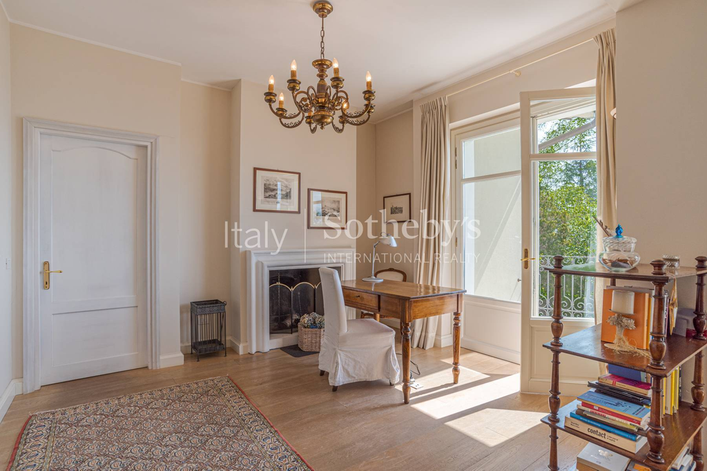 Sophisticated period villa