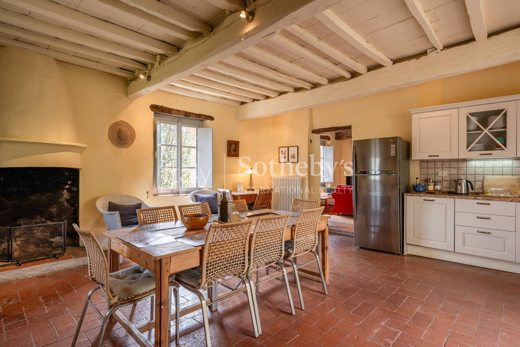 Enchanting Tuscan Country House nestled in the hills of Lucca