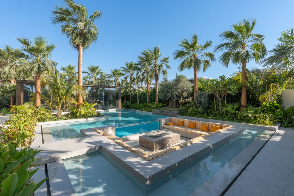 Роскошная вилла в стиле курорта с видом на Бурдж-Халифа в Palm Hills, Dubai Hills Estate