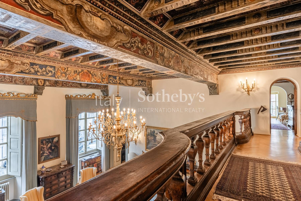 Finely restored apartment near Piazza Anfiteatro in Lucca