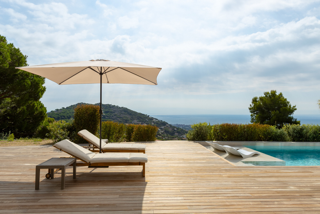 Spectacular design house with panoramic sea views in Cabrils - Costa BCN