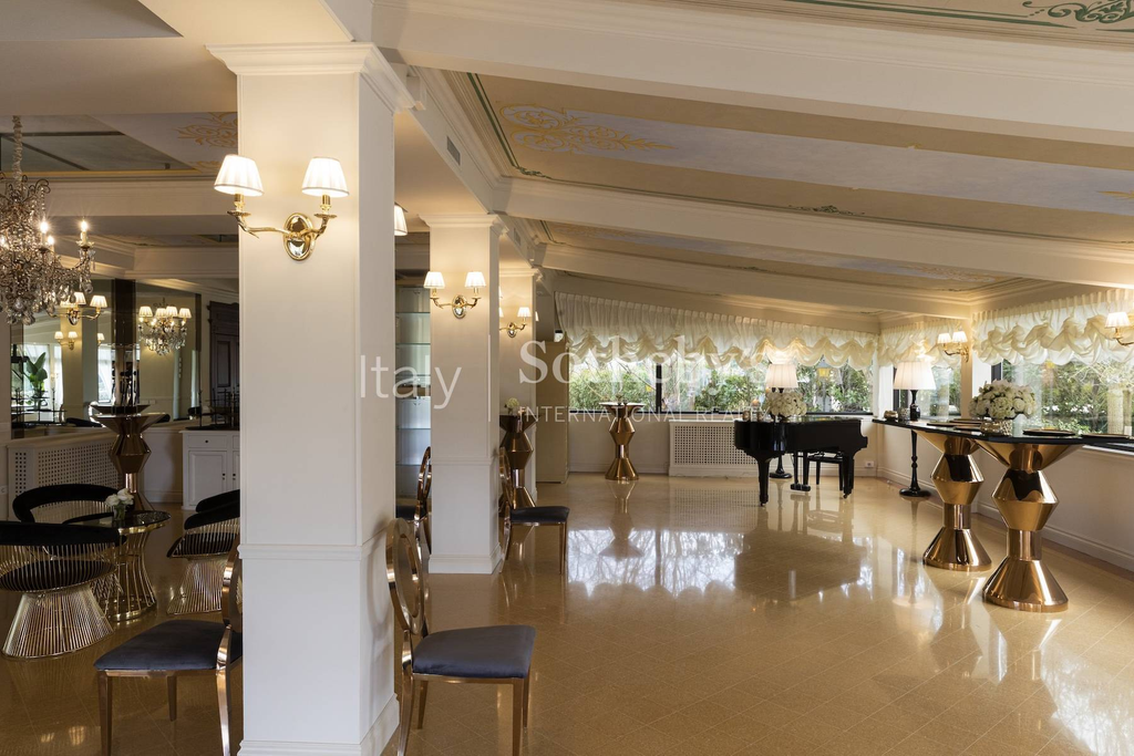 Stunning estate with stables in San Miniato