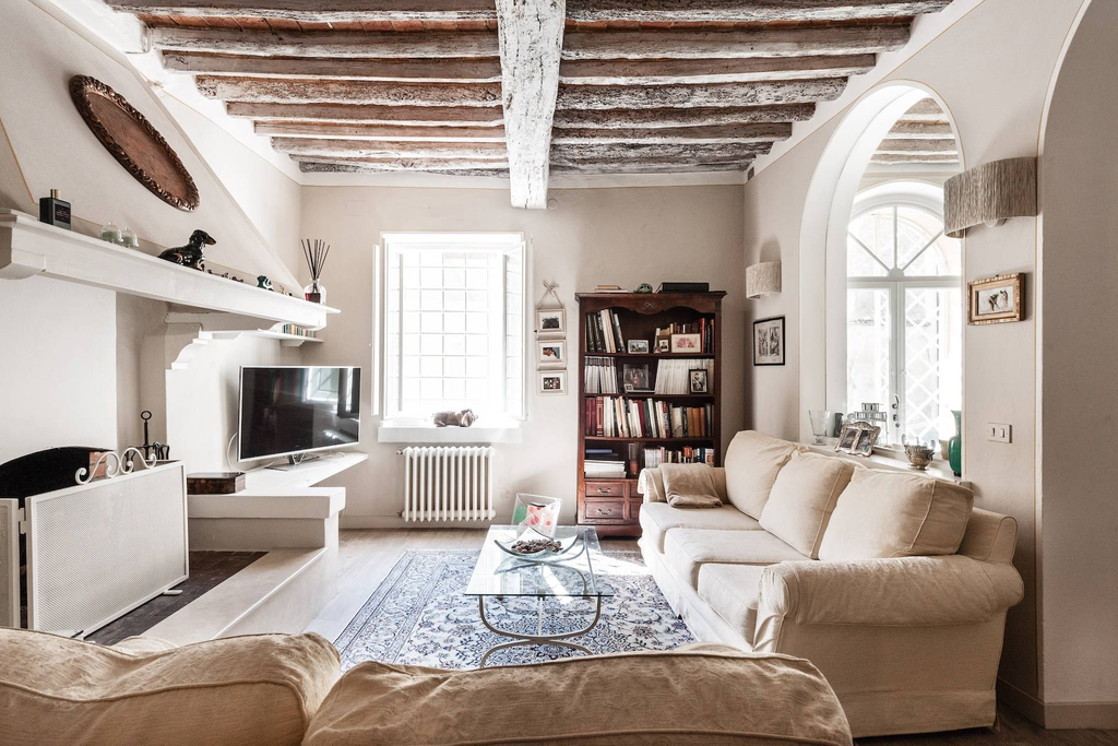 Enchanting historic residence in the Pisan countryside