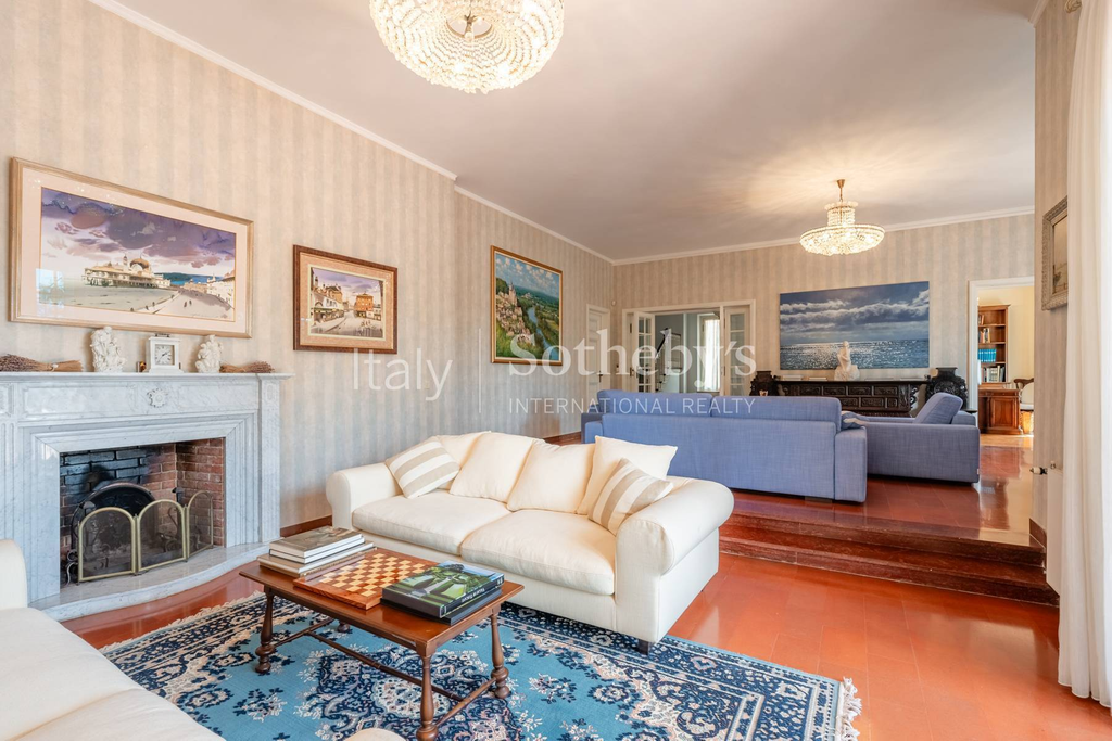 Elegant Tuscan Villa with pool, pond and dépandance