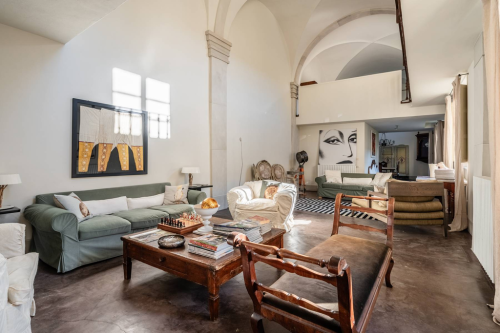 Elegant loft in historic building in Lucca 42911