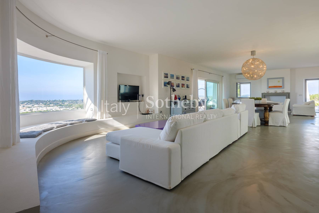Elegant villa with a sea-view pool