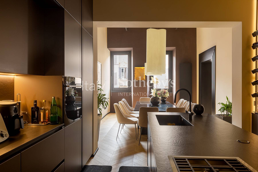 Luxury Apartment Overlooking Piazza di Spagna