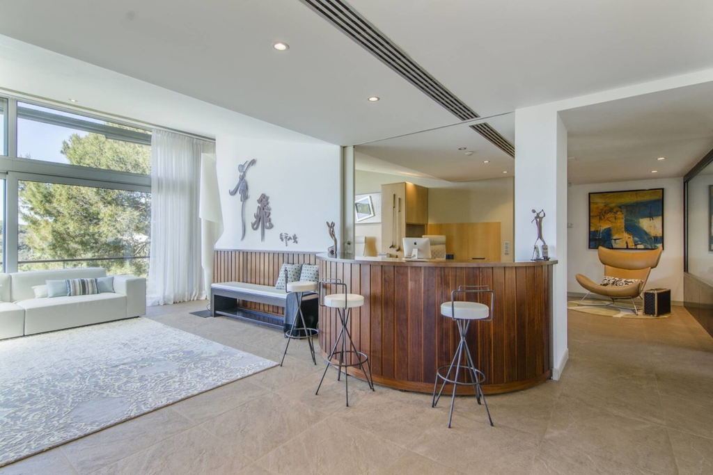 Luxurious property in exclusive residential area of Maresme, Barcelona.