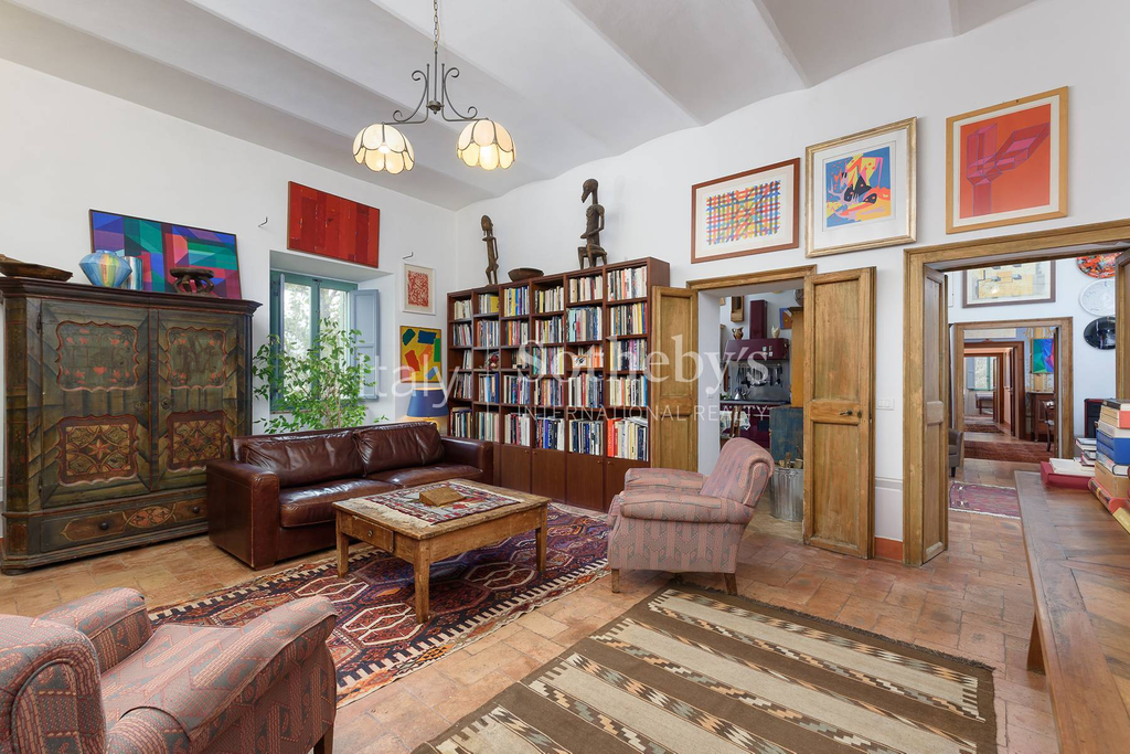 Restored country house in historic hamlet near Todi