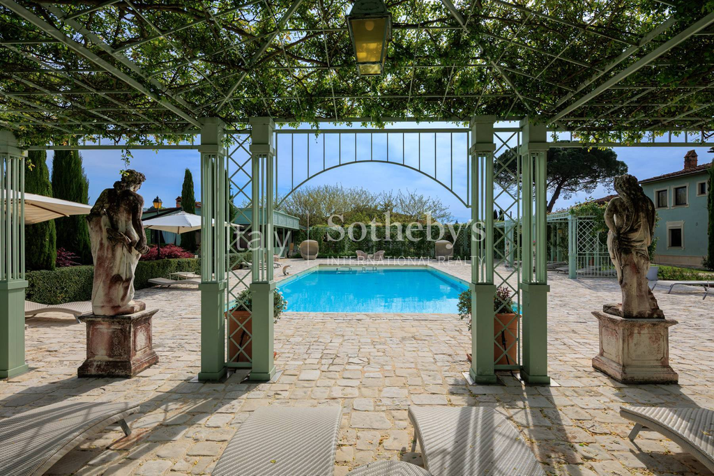 Stunning estate with stables in San Miniato