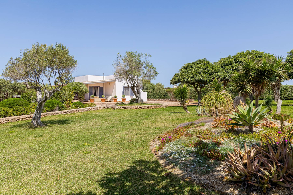 Exclusive villa in the heart of the Egadi Islands