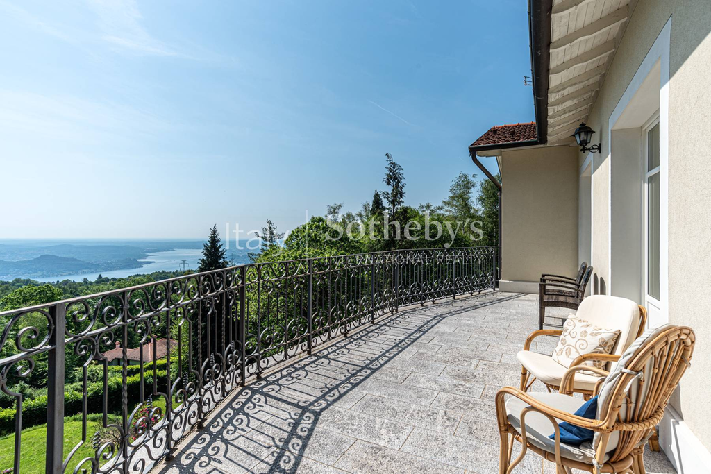 Sophisticated period villa