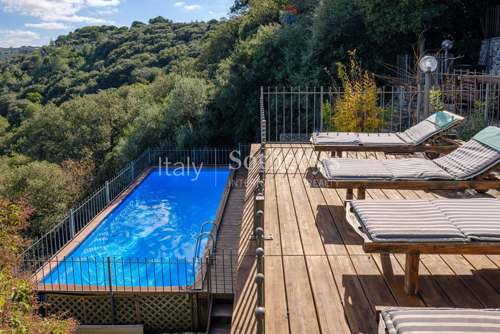 Elegant estate with panoramic view