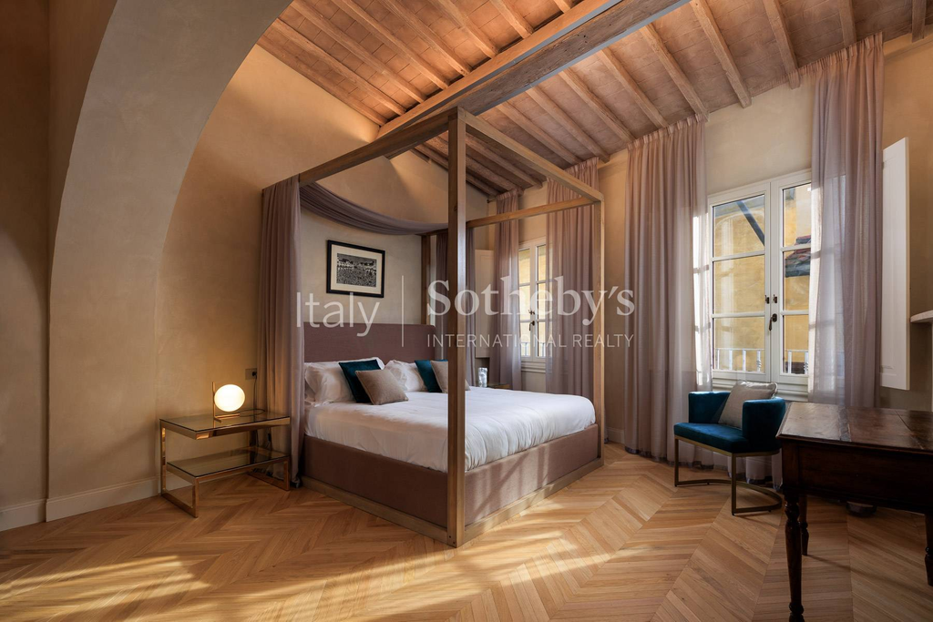 Elegant apartment in the heart of Florence