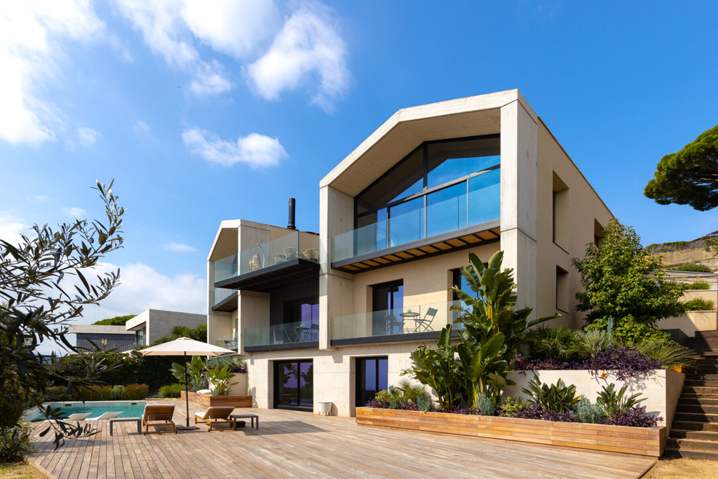 Spectacular design house with panoramic sea views in Cabrils - Costa BCN
