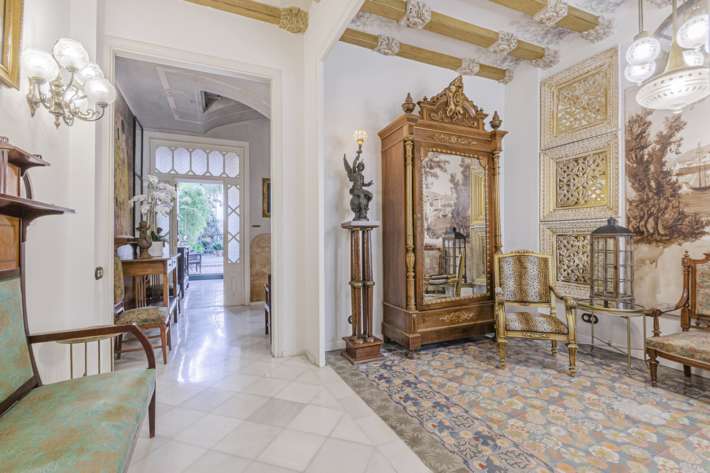 Modernist mansion designed by Domenech i Muntaner a few steps from the sea.