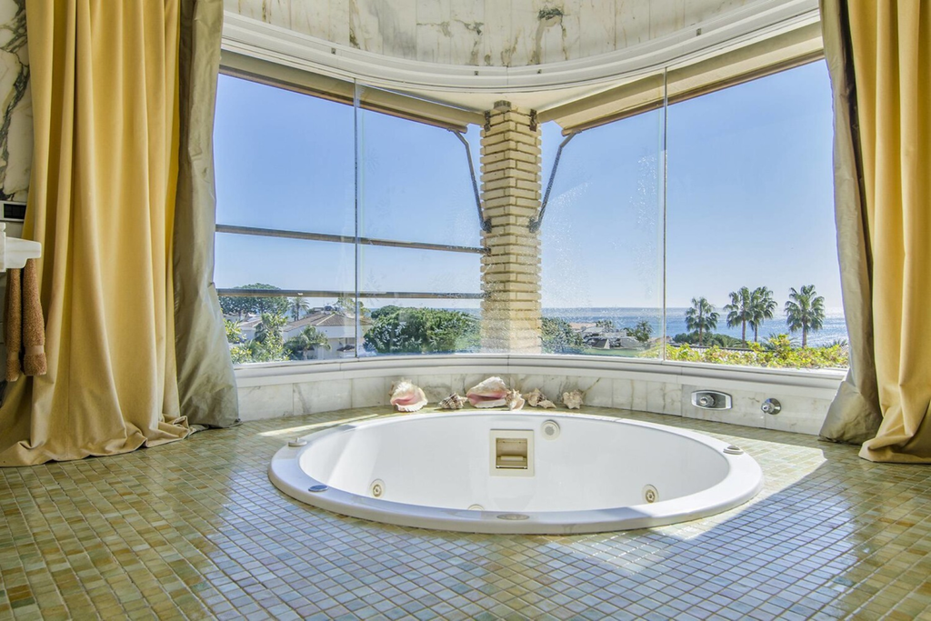 Garden Villa with Sea Views in Can Teixidó